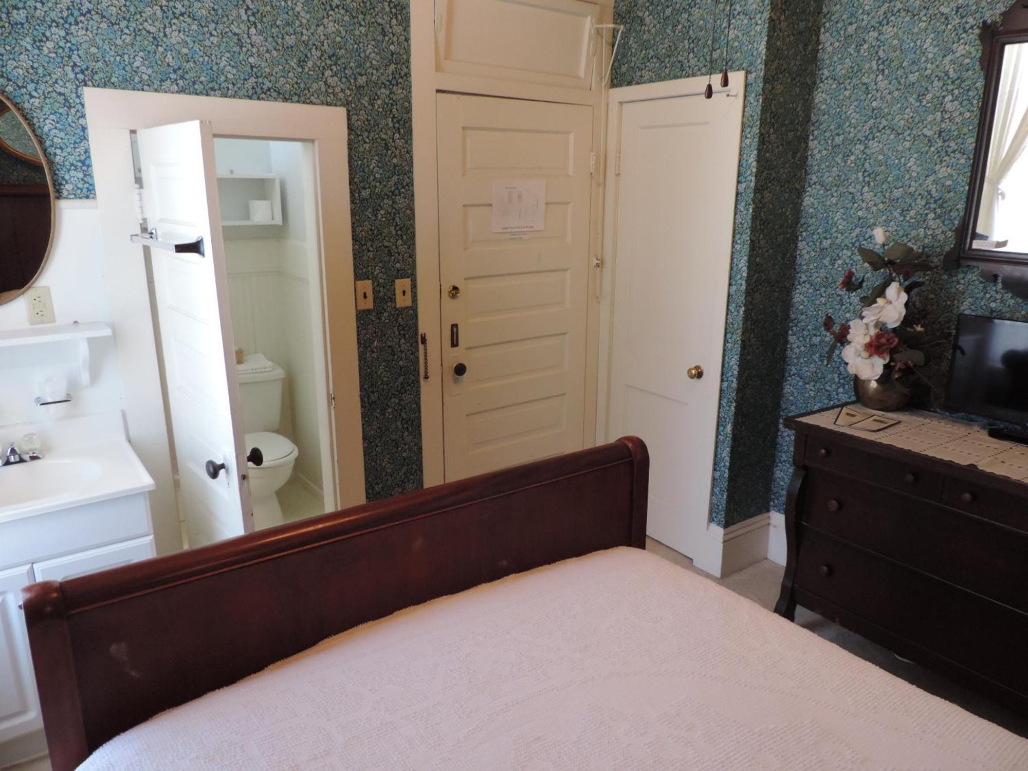 Franklin Terrace Bed And Breakfast Room photo
